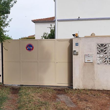 Superbe T2 Avec Jardin, Piscine-Enfant Et Parking Διαμέρισμα Αρλ Εξωτερικό φωτογραφία